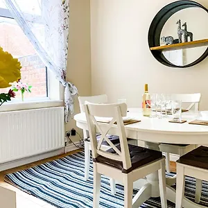 The Warwick - Quaint Victorian With Free Parking , York United Kingdom